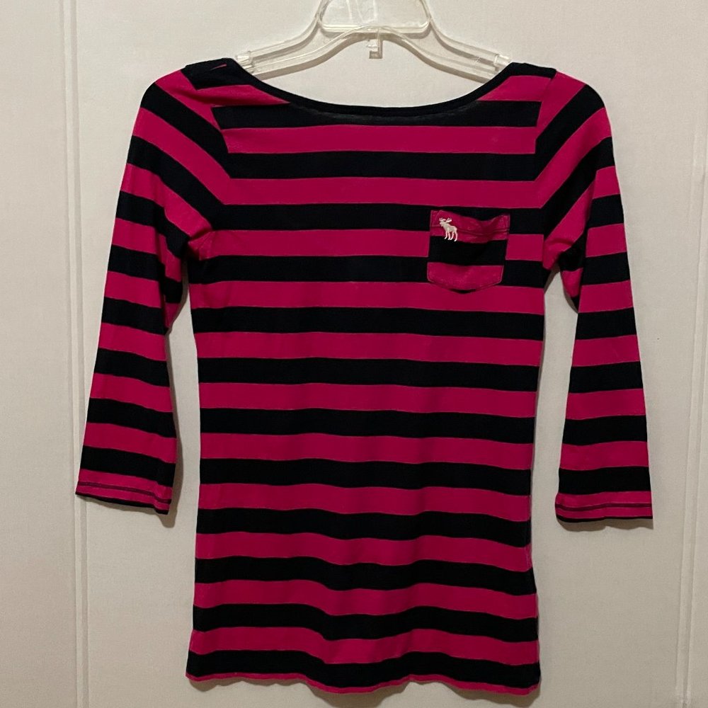 Abercrombie & Fitch 3/4 Sleeve Shirt with Fuchsia Pink and Navy Blue Stripes